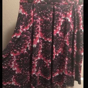 NWOT 2XL Lularoe Madison skirt